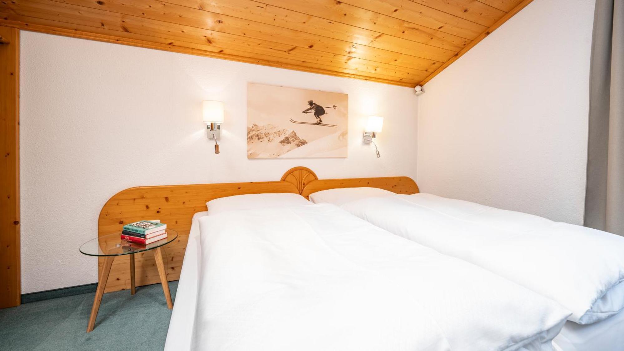 Haus Christaldo Bed & Breakfast Sankt Anton am Arlberg Exterior photo