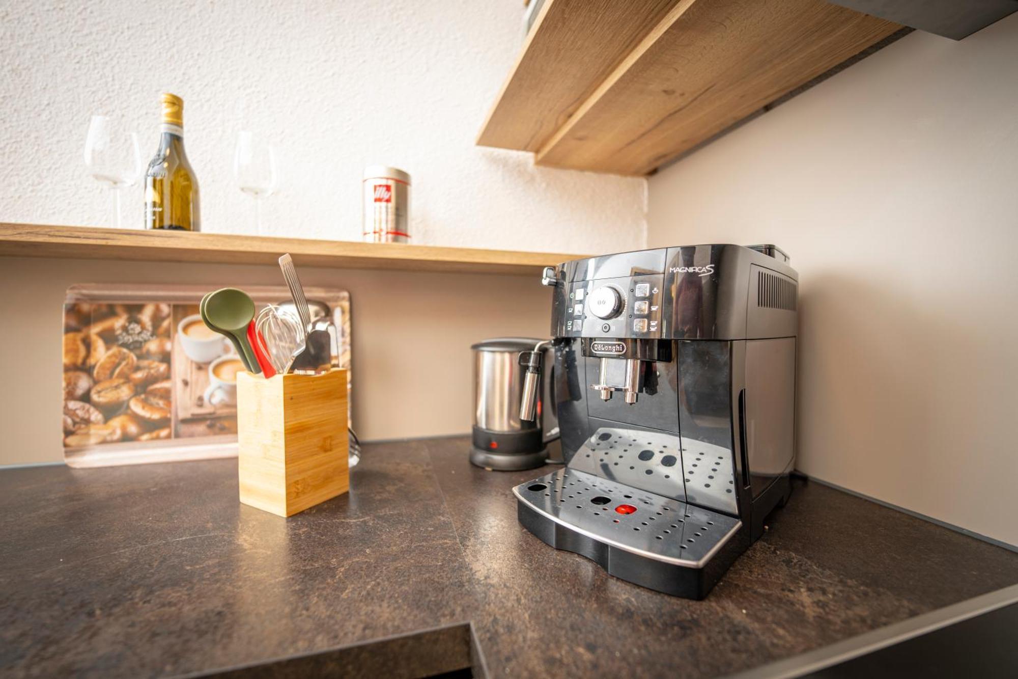 Haus Christaldo Bed & Breakfast Sankt Anton am Arlberg Exterior photo
